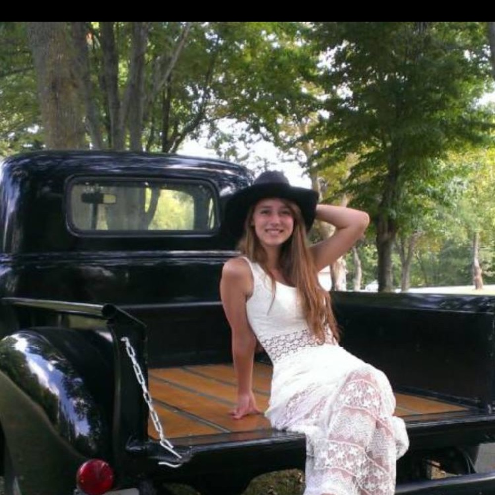 Meet your Posher, Shalee